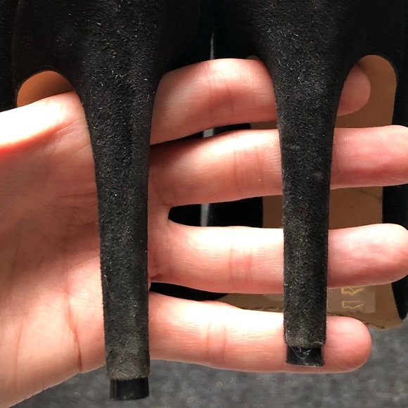 Vince Camuto black suede heels - 6.5 US - Picture 7 of 8